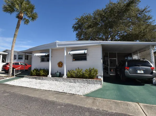 352 Mandalay Dr, Largo, FL 33770