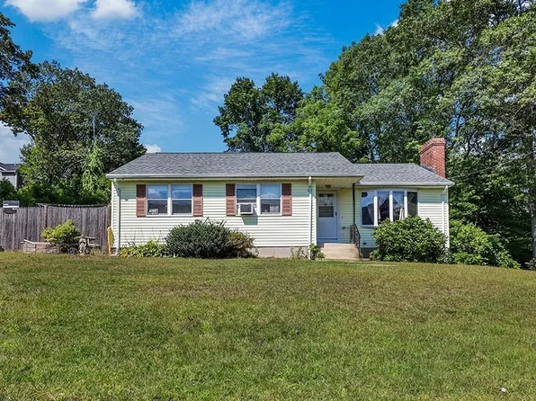 4 Josephine St, Franklin, MA 02038