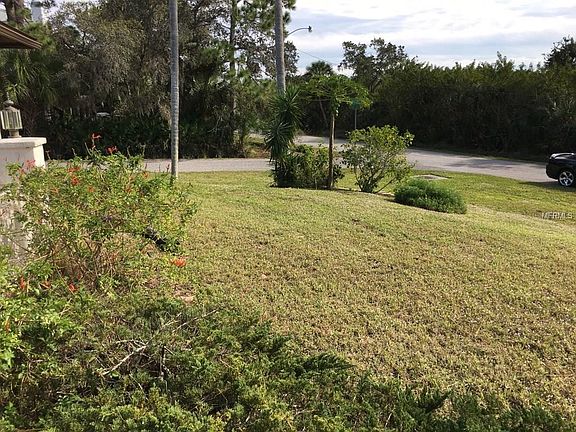 3rd image of 4450 Yacht Club Dr