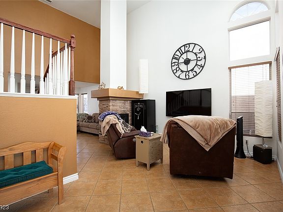 4th image of 8100 Heavenly Star Cir