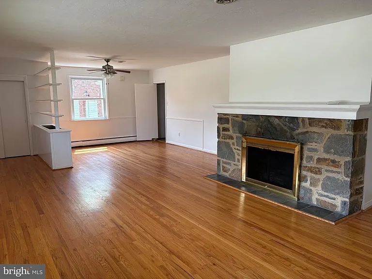 1215 Milltown Rd — Photo 4