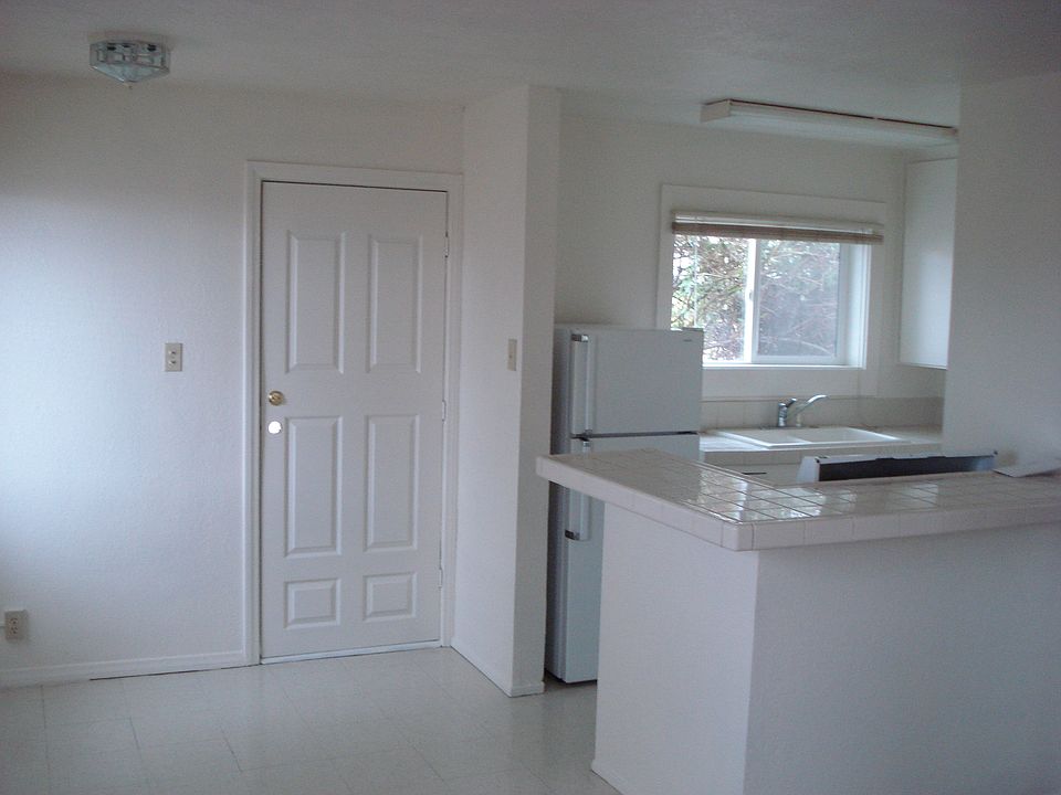 1st image of 4550 E Florida Ave APT 5
