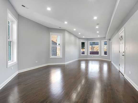 2nd image of 4935 W West End Ave