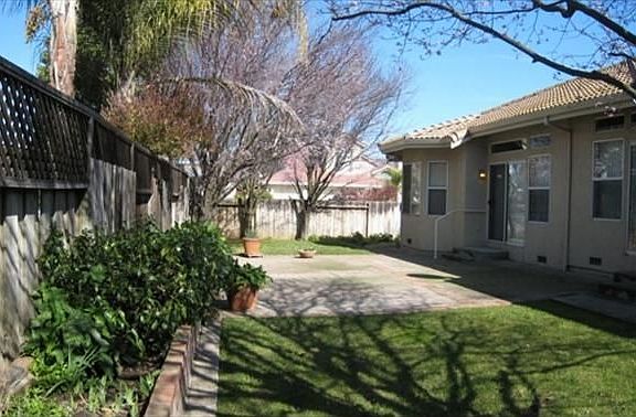 4th image of 485 Calle Caballeria