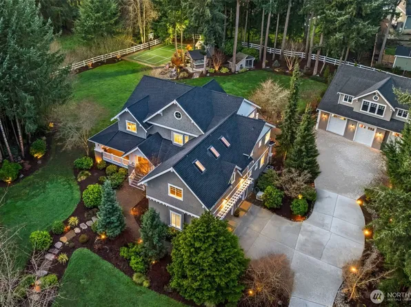 1051 Papago Drive, Fox Island, WA 98333