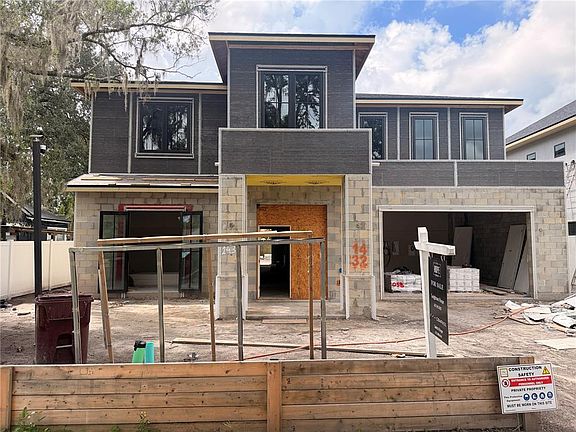 3rd image of 1432 W YALE STREET