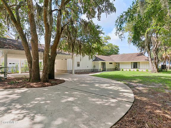5th image of 437 Mimosa Dr