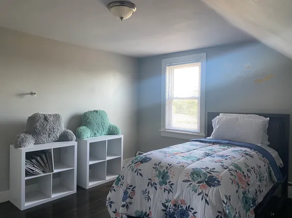 256 Douglas Ave #3, Providence, RI 02908
