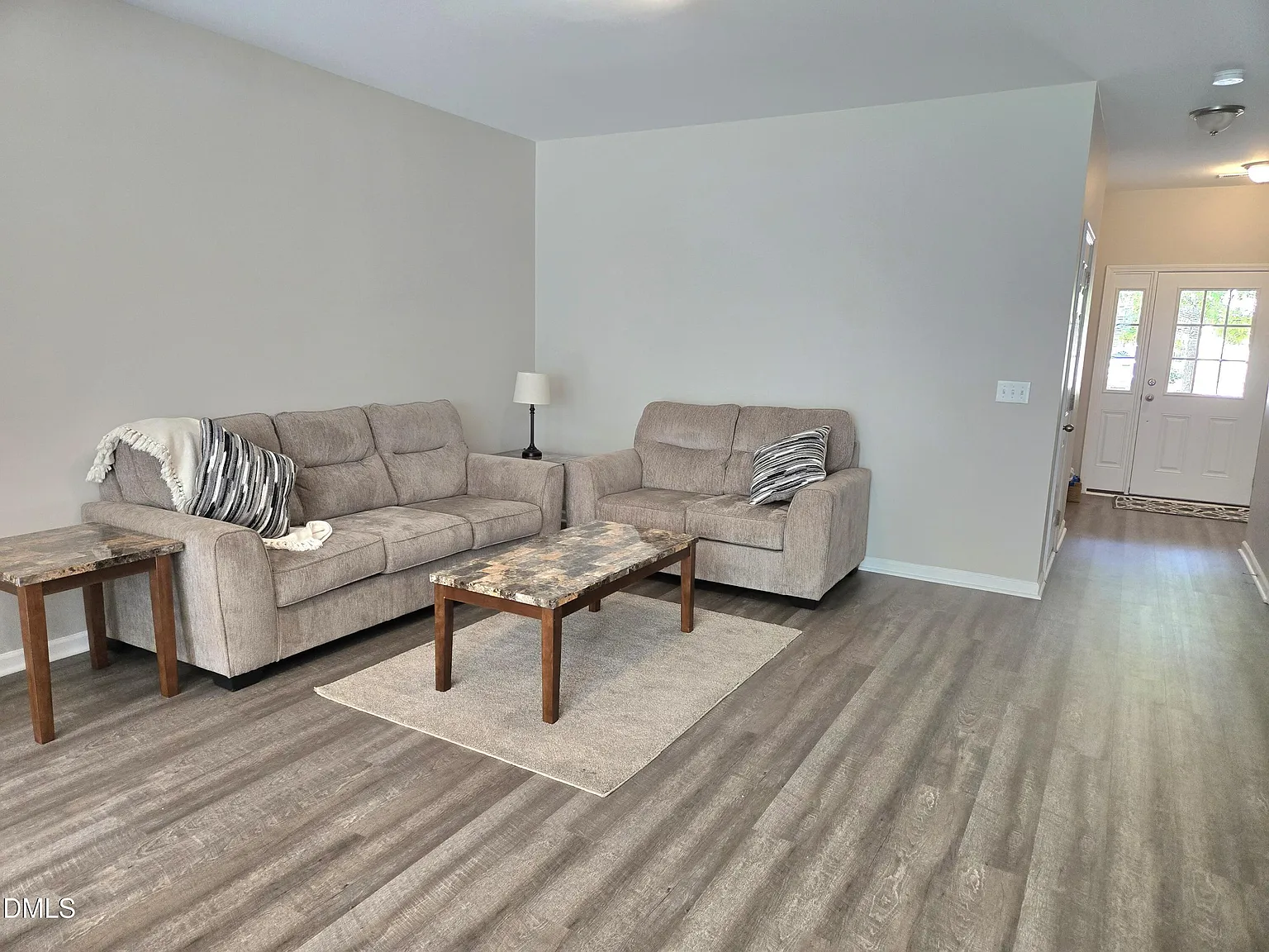 3 bed, 2.5 bath, 1617 sqft, $1,675 — Photo 2