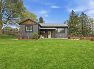 577 Harvest Rd, Hamilton, ON L9H 5K8