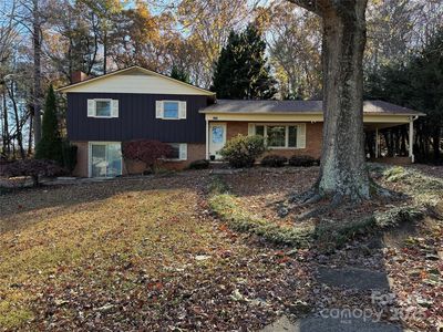 2665 Fairway Acres Cir, Lenoir, NC, 28645