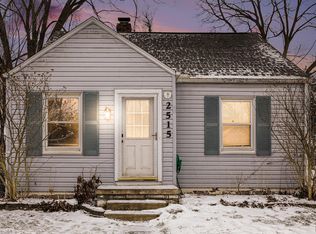 2515 Normadele Ave, Waterford, MI 48328