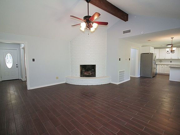 3rd image of 13650 Rolling Hills Dr