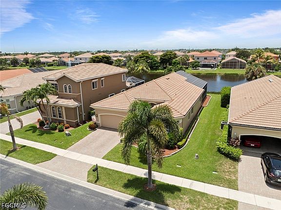 5th image of 15586 Alton Dr