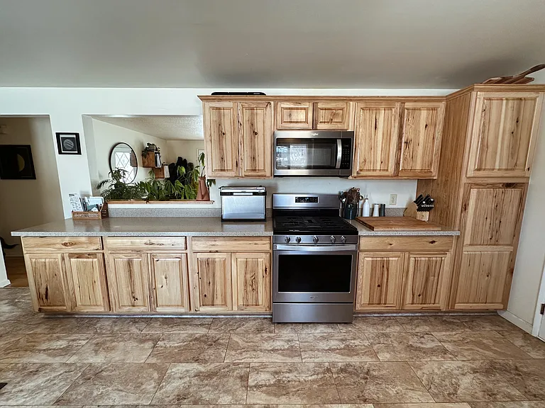 1314 NE Thompson Dr — Photo 6