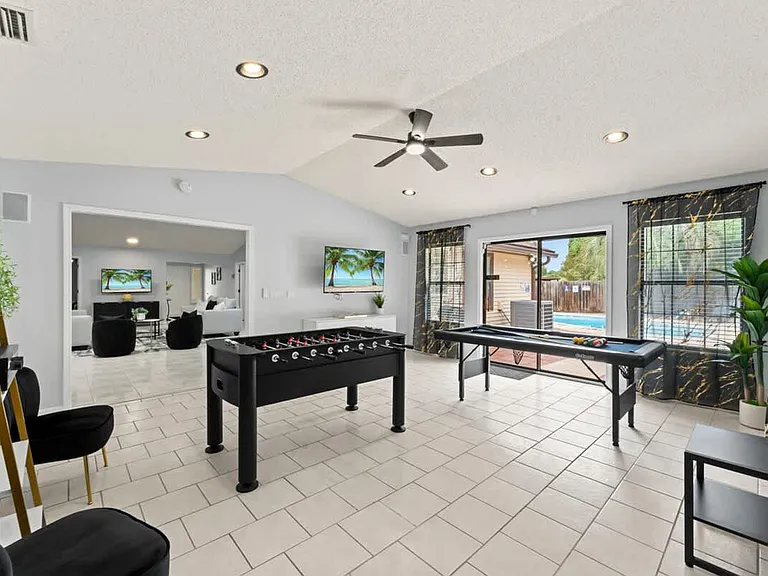 Building's Lounge