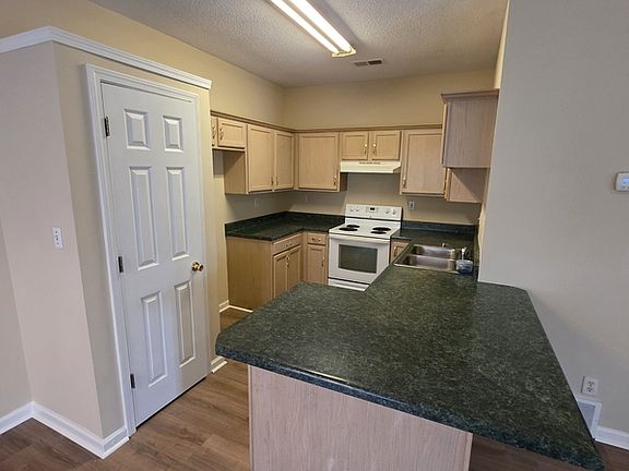 4th image of 3983 Gavick Dr