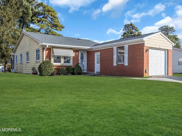 28 Hudson Parkway, Whiting, NJ 08759