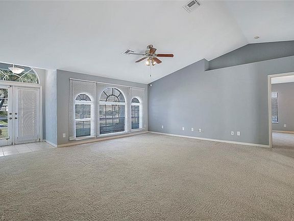5th image of 5214 SW 23rd Ave