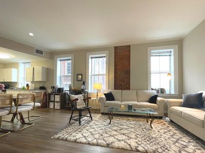 4 Davis Ave APT 2C, Brookline, MA, 02445