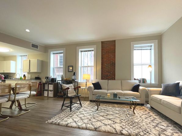4 Davis Ave APT 2C