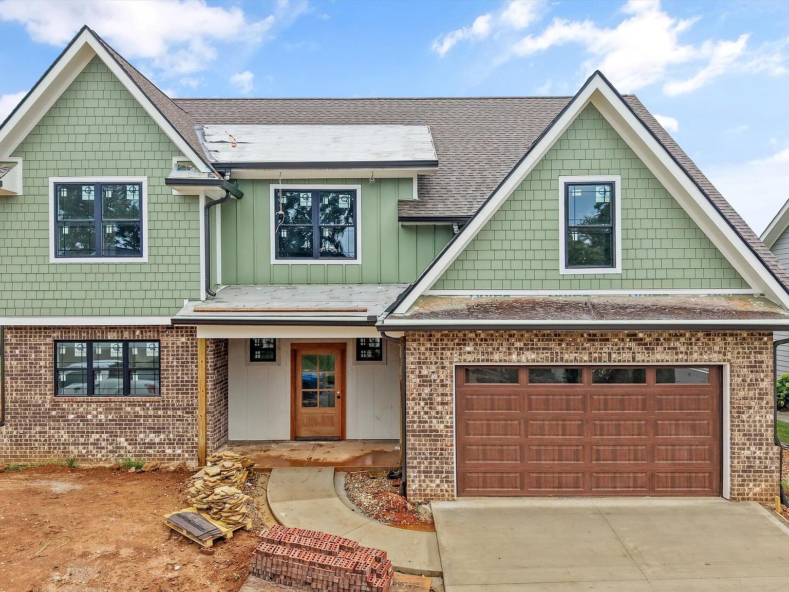 496 Ironwood Ln