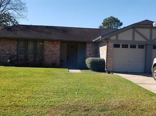 16110 Barcelona Dr, Friendswood, TX 77546