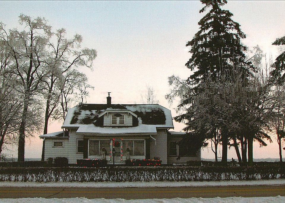 1st image of 25865 Valley Dr