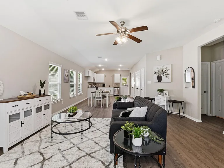 815 Jefferson Ave — Photo 10
