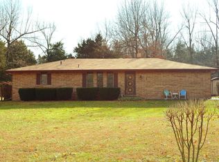 1859 W Ebenezer Ln, Springfield, MO 65803