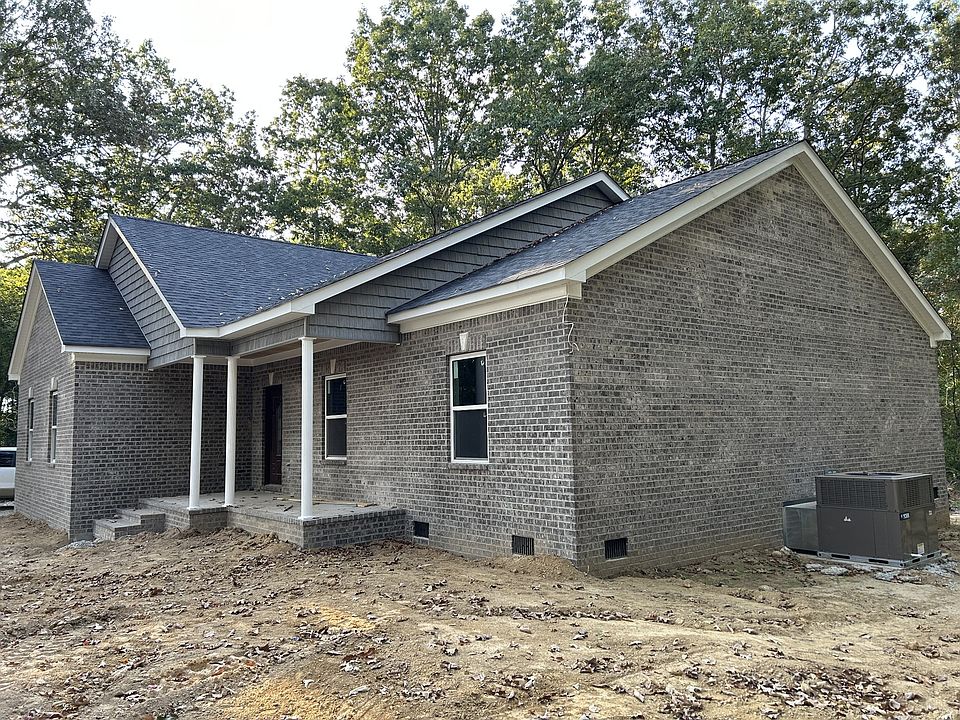 2nd image of 90 Creek Ln
