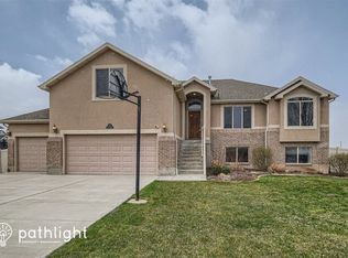 2555 N 2675 W, Farr West, UT 84404
