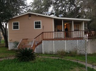 112 County Road 380, Swinney Switch, TX 78368