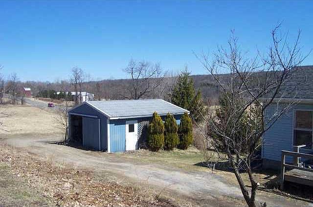 2nd image of 2500 Guyanoga Rd