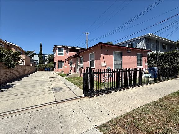 2nd image of 1111 Walnut Ave