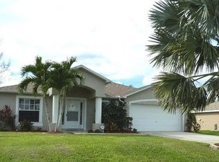 3922 E Gator Cir, Cape Coral, FL 33909