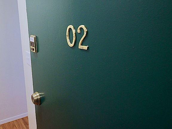 3rd image of 7605 Rainier Ave S APT 202