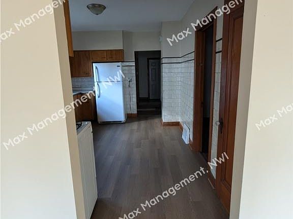 4th image of 4914 Baring Ave #1F