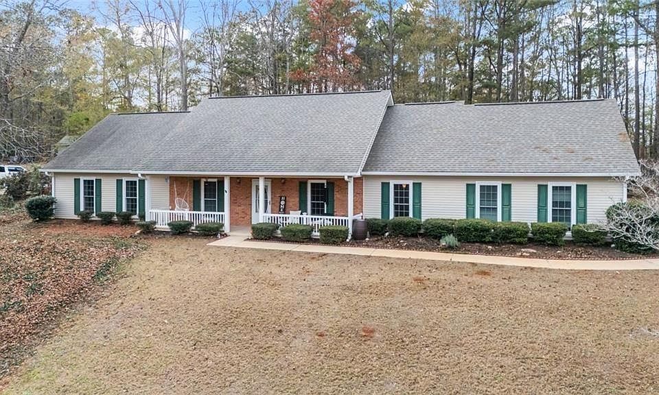 1st image of 113 Colonial Ct