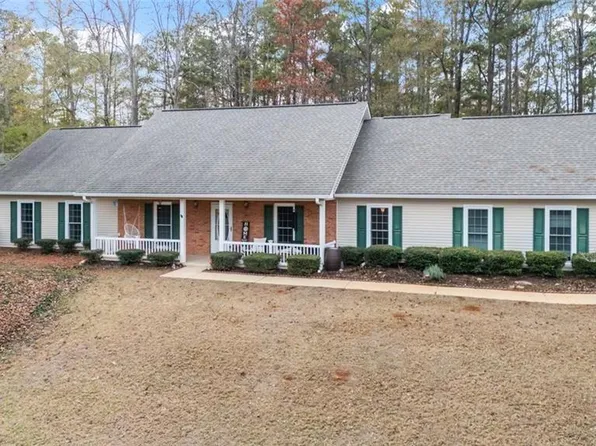 113 Colonial Ct, Lagrange, GA 30240