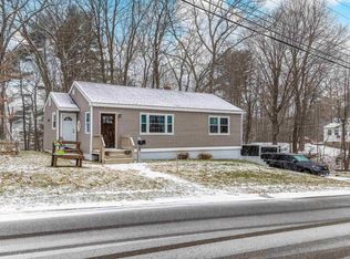 66 Franklin St, Derry, NH 03038