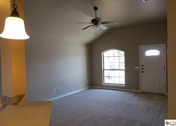3rd image of 402 Sladecek Dr #B