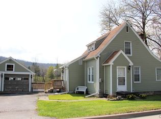 79 Utica St, Hamilton, NY 13346