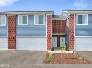 1056 Gillespie Ln, Yorkville, IL