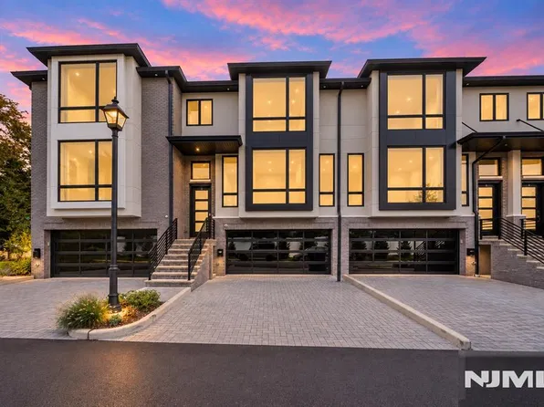 779 Paramus Road #2, Paramus, NJ 07652