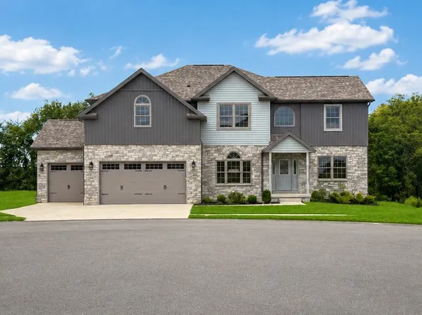 118 Harrowgate Ln, Canonsburg, PA 15317