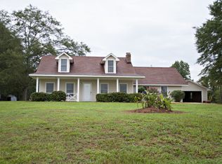 257 Bear Creek Rd, Carrollton, GA 30117