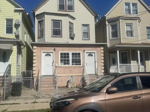 839 Garden St, Elizabeth City, NJ 07202