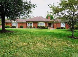 219 8th St NE, Conover, NC 28613