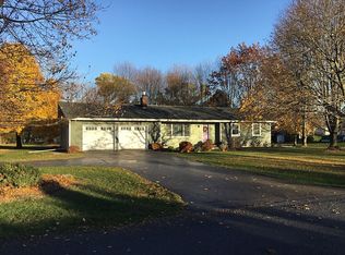 15 Lomar Dr, Geneva, NY 14456